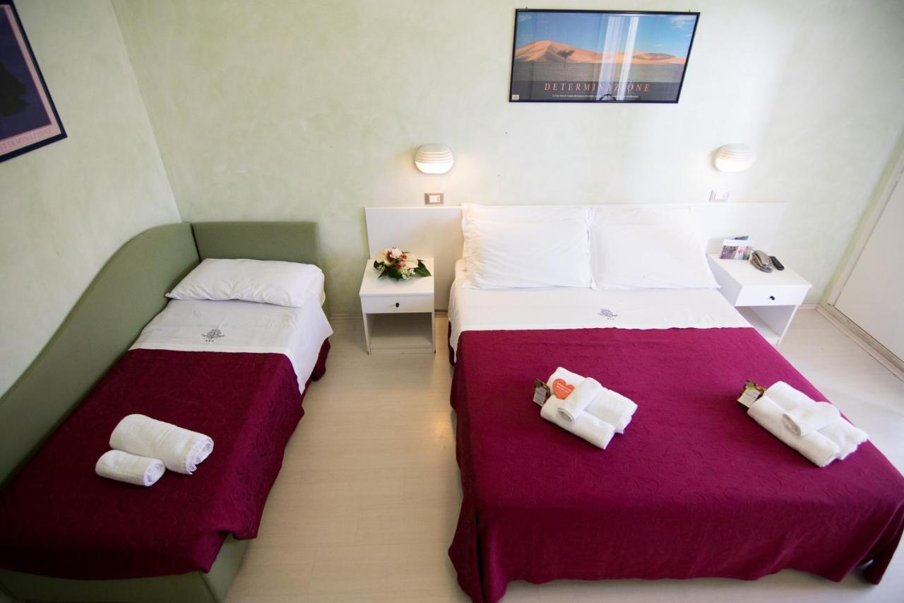 Hotel Dei Platani Rimini Eksteriør bilde